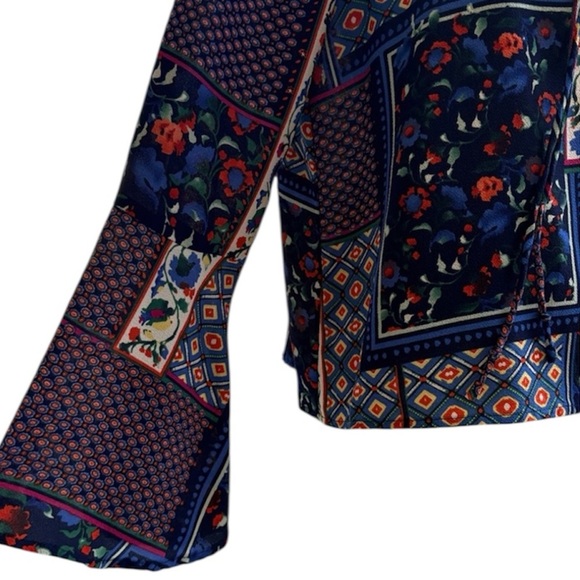 Hazel Anthropologie Boho Multicolor Floral Patchwork Blouse Bell Sleeve Women M - Picture 4 of 13